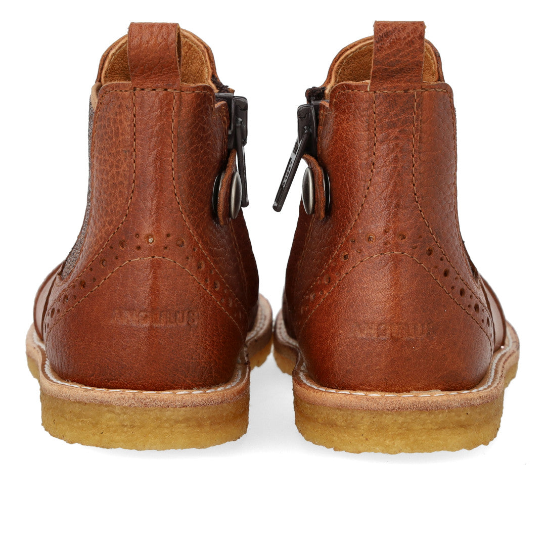Angulus Laars - Angulus Kinderschoenen - Bruin | Classic beginner chelsea boot