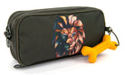 Stones & Bones Pennenzak - Stones & Bones Accessoires - Groen | Rowan 2.0 Greath Lion