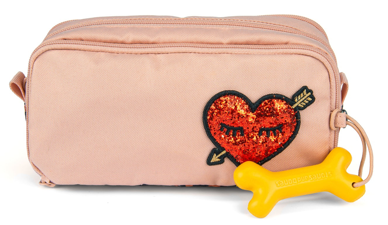 Stones & Bones Pennenzak - Stones & Bones Accessoires - Roze | Rowan 2.0 Wild Heart Roze